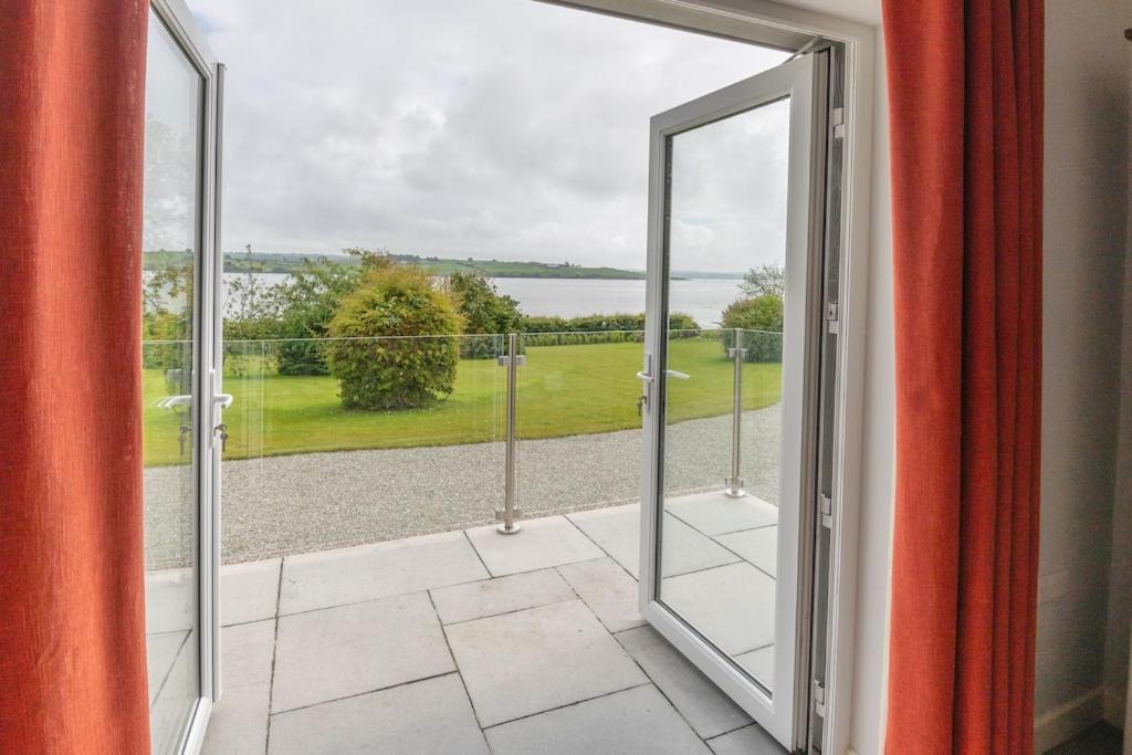 2 Bed Waterfront Property - Close To Courtmacsherry Корк Экстерьер фото