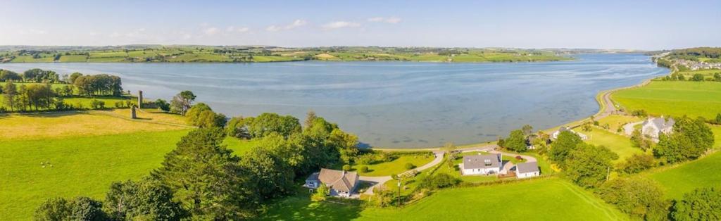 2 Bed Waterfront Property - Close To Courtmacsherry Корк Экстерьер фото